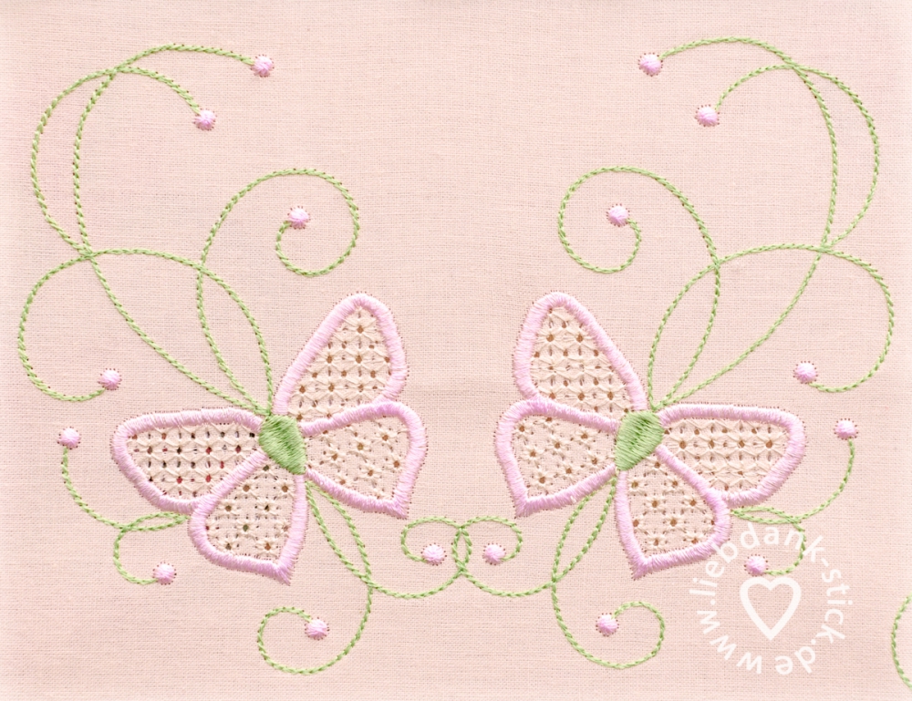 Bild 1 von Wing Needlework Schmetterlinge-Ornamenten-Sen 13x18 (2 Stickdateien)