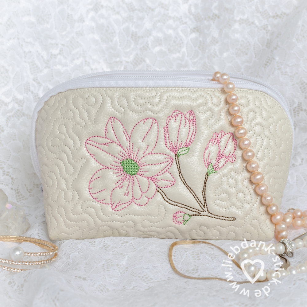 Bild 1 von ITH Quilttasche Magnolie 13x18 oder 16x26 Rahmen, inkl. Schnittmuster  / (Rahmengröße:) 13x18 Rahmen